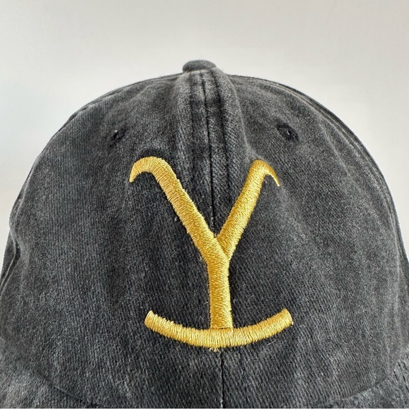 Yellowstone Baseball Cap Embroidered Logo Adjustable Strap Gray 100% Cotton - Picture 2 of 9
